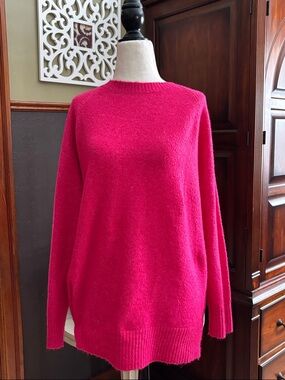 Torrid Bright Fuchsia Crewneck Sweater, Size 0X, like new